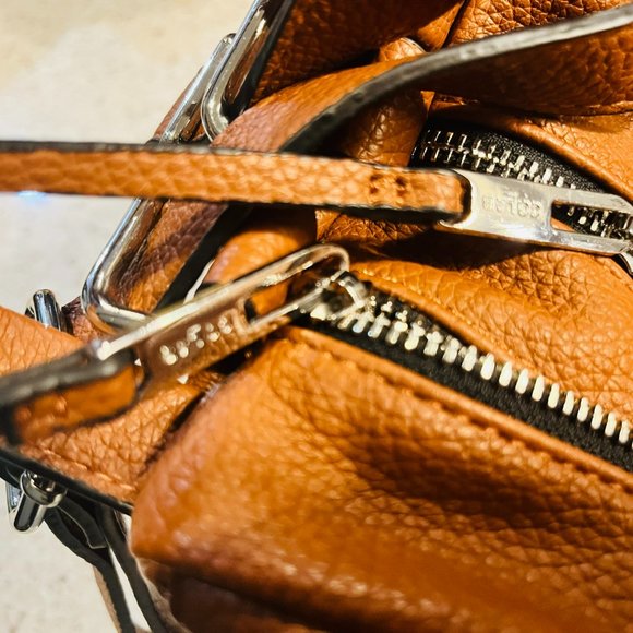 New item Baby Tiger Diaper bag - Picture 6 of 16